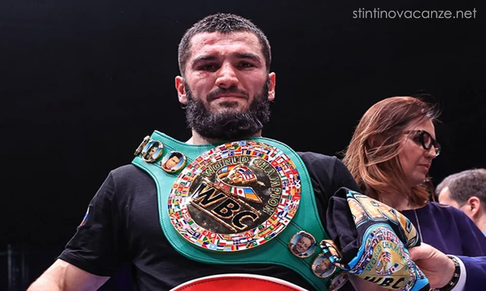 Artur Beterbiev (อาร์ตูร์ เบเทอร์บีเยฟ)